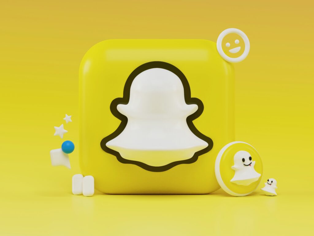 How to Make Money on Snapchat in 2023 (13 Profitable Ways)